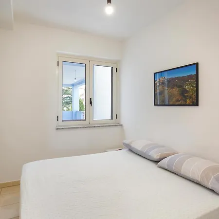 1 Bedroom Gorgeous In Isca Marina * Badolato Marina